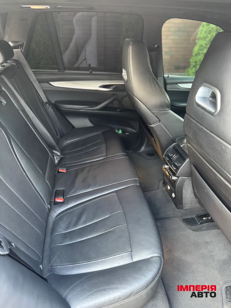 BMW X5 M - фото 10