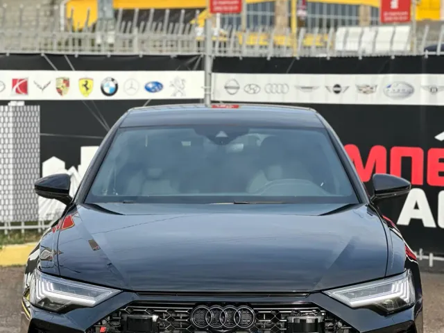 Audi S6 - фото 3