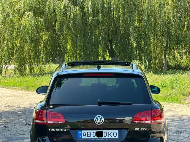 Volkswagen Touareg - фото 3