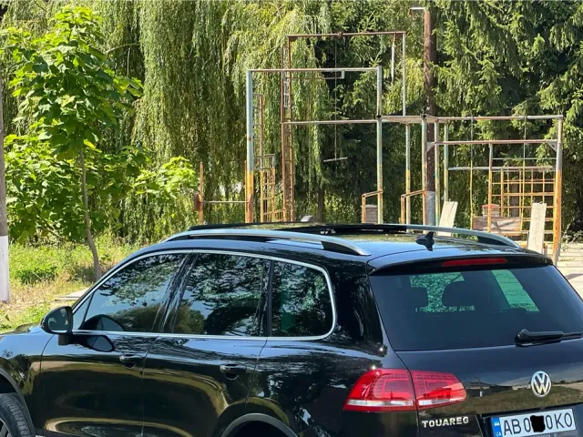 Volkswagen Touareg - фото 2