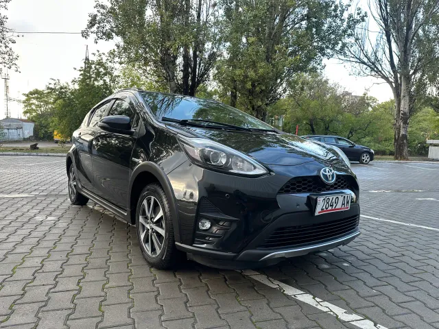 Toyota Aqua - фото 1