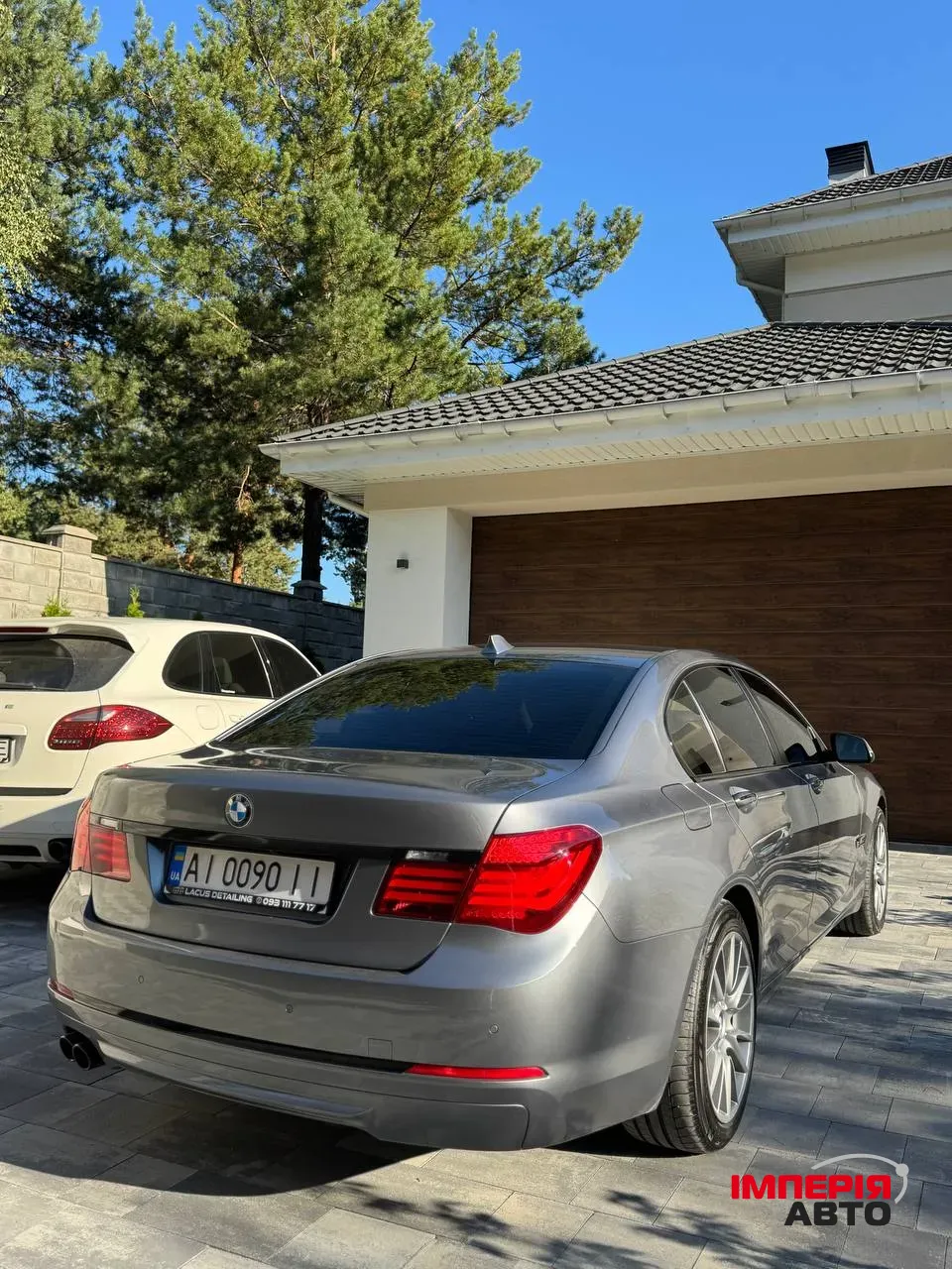 BMW 7 серії - фото 1