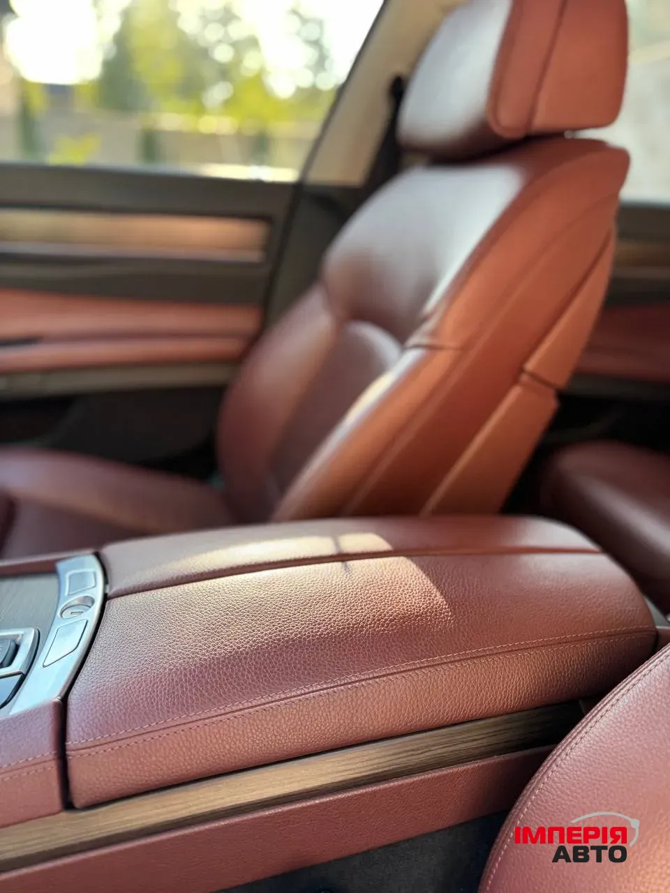 BMW 7 серії - фото 16