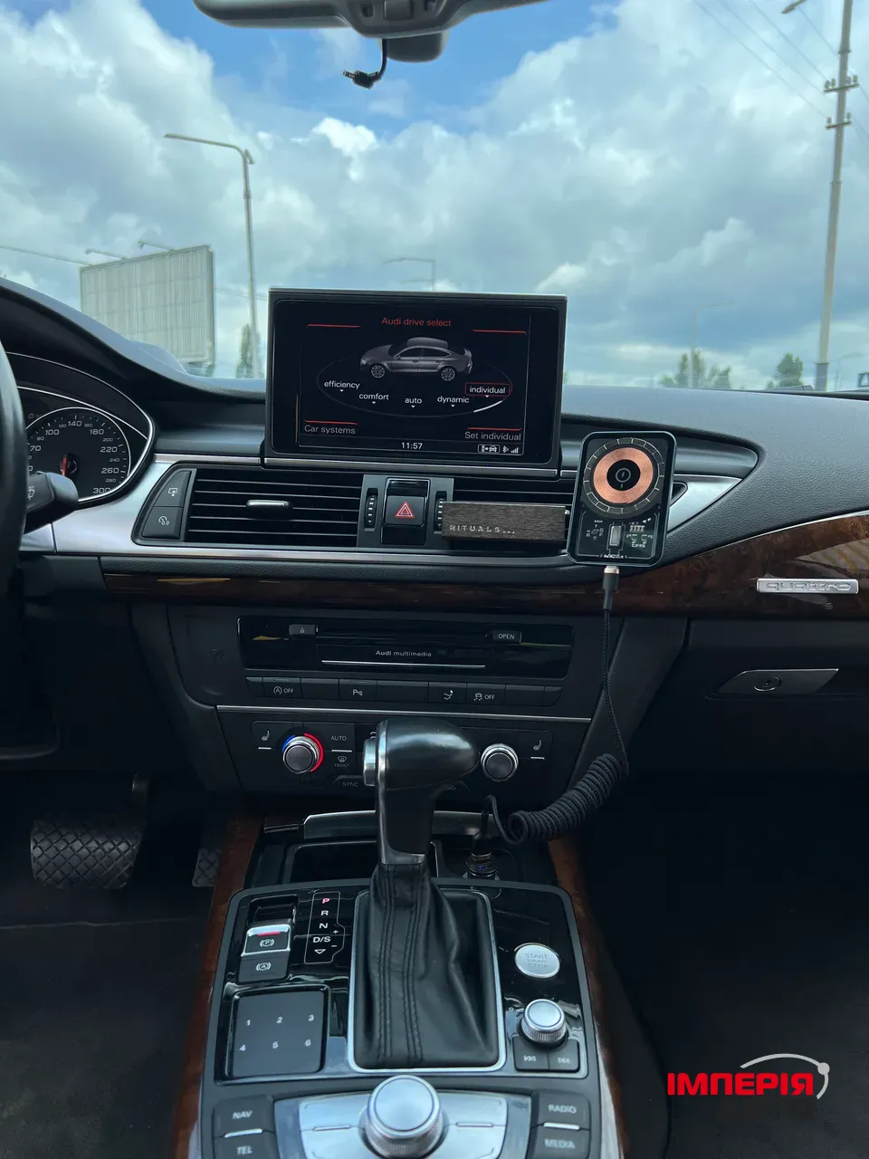 Audi A7 - фото 25