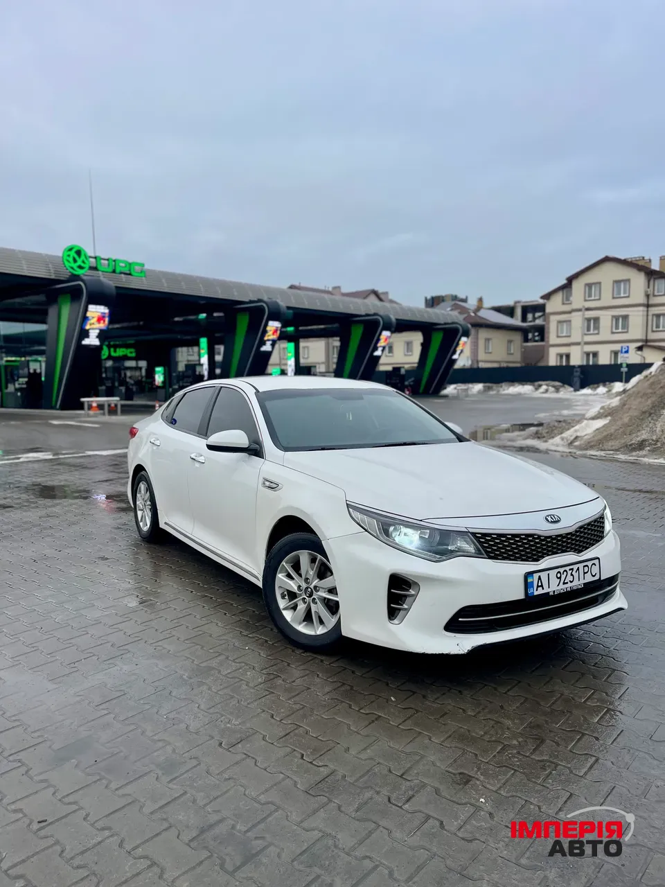 Kia K5 - фото 1