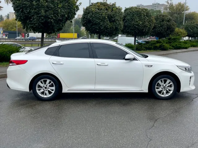 Kia K5 - фото 5