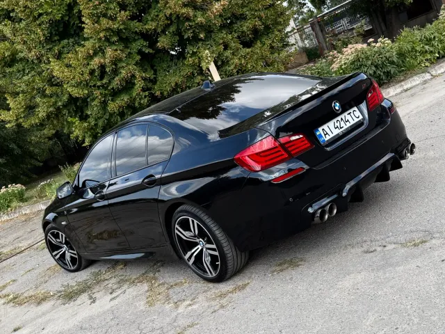BMW 5 серії - фото 3