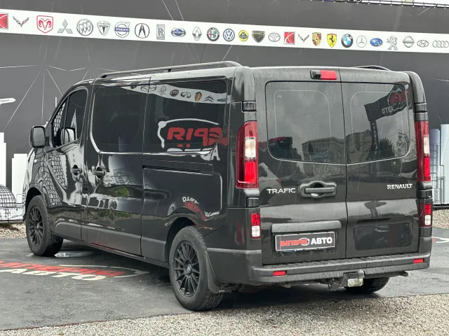Renault Trafic - фото 4