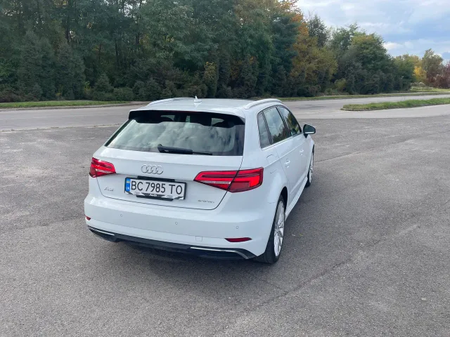 Audi A3 - фото 3