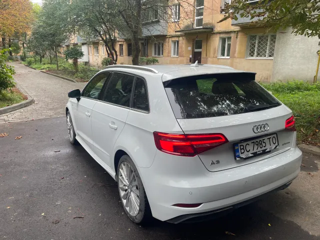 Audi A3 - фото 4