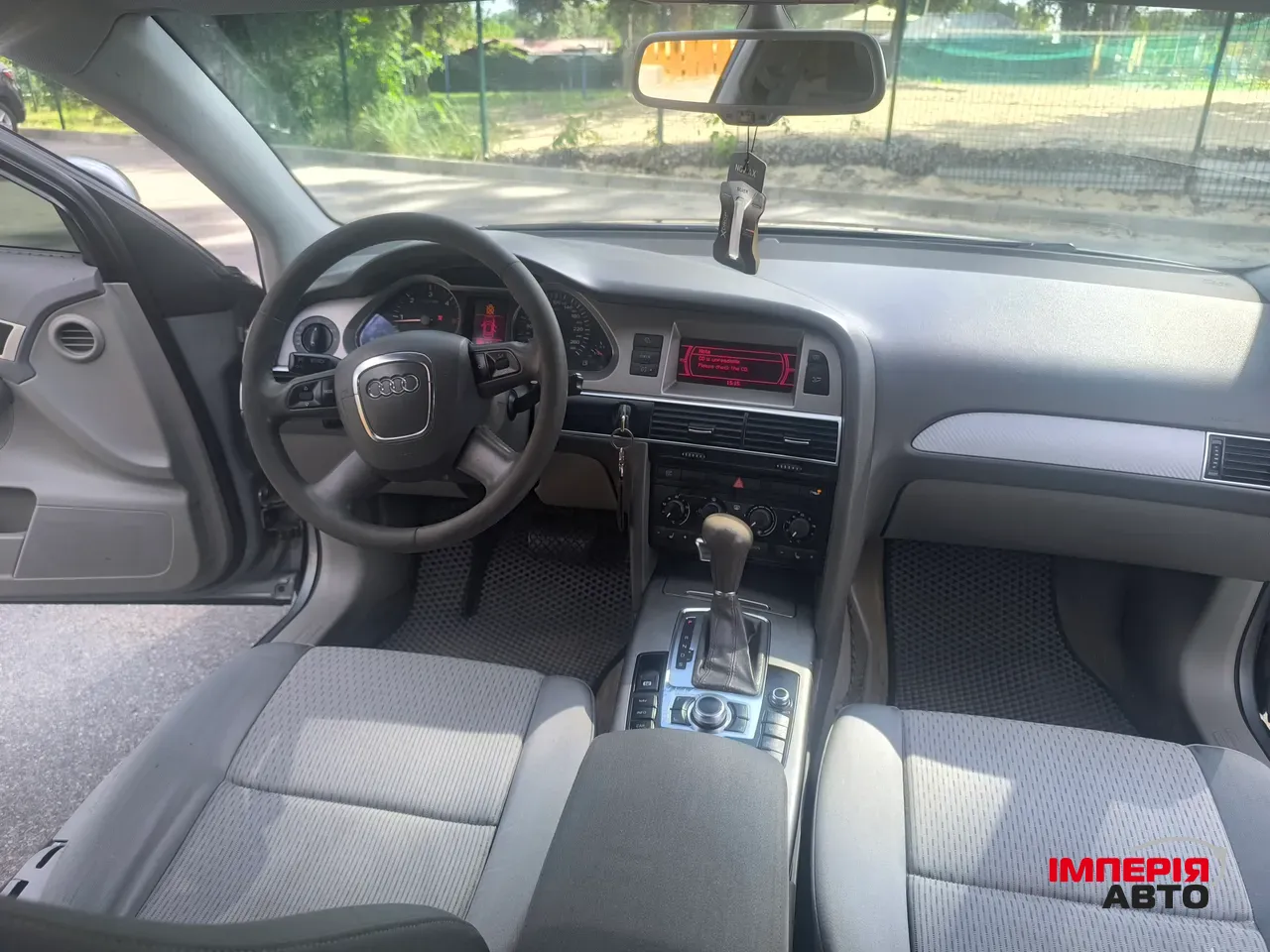Audi A6 - фото 22