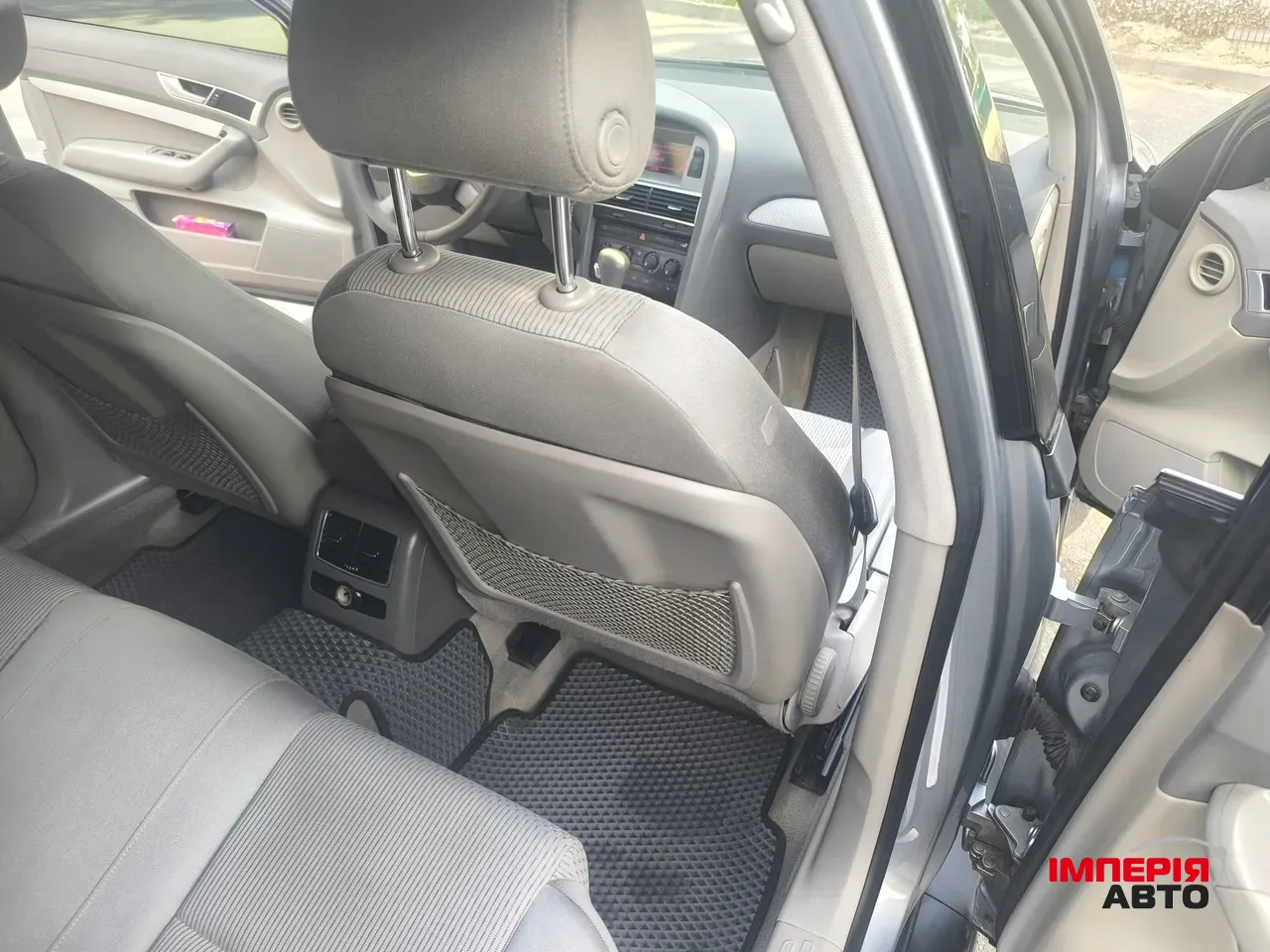 Audi A6 - фото 23