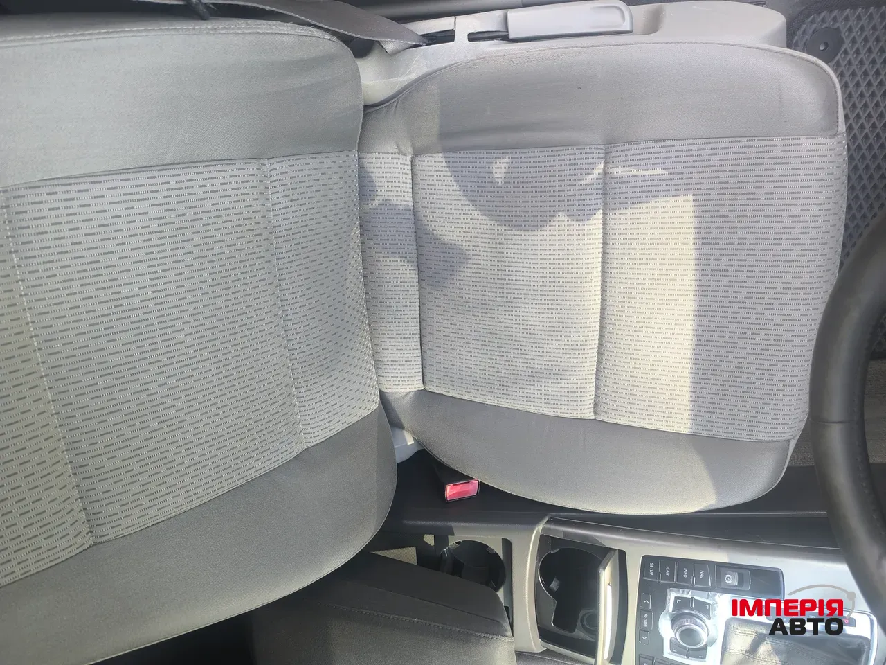 Audi A6 - фото 25