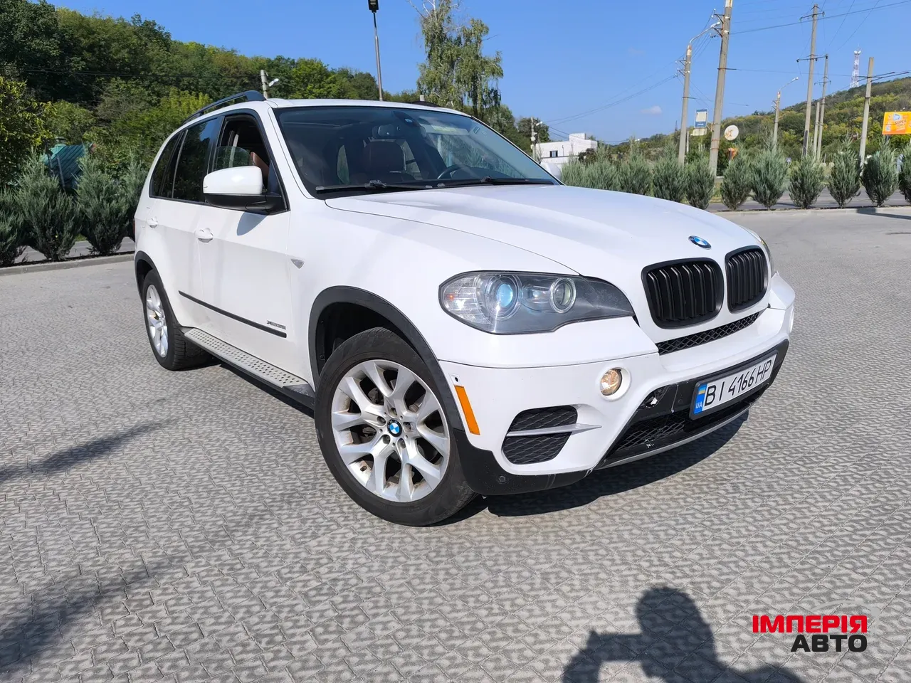BMW X5 - фото 1