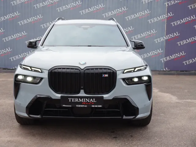BMW X7 - фото 3