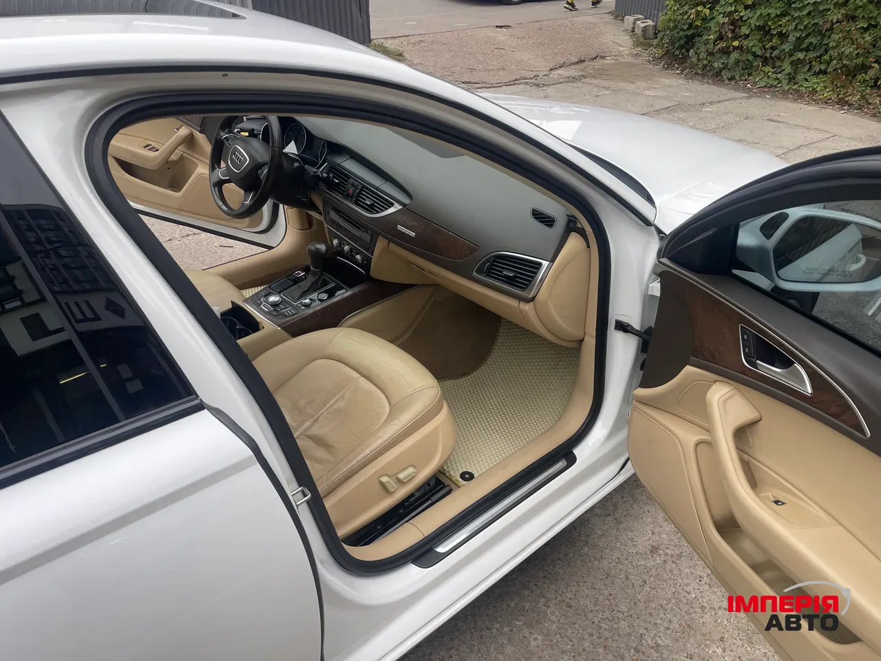 Audi A6 - фото 2