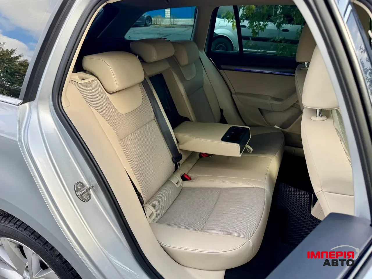 Skoda Octavia - фото 14