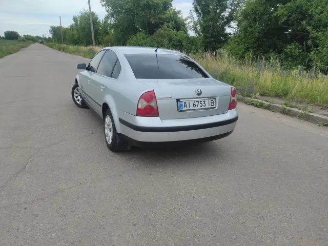 Volkswagen Passat - фото 4