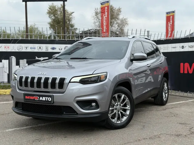 Jeep Cherokee - фото 1