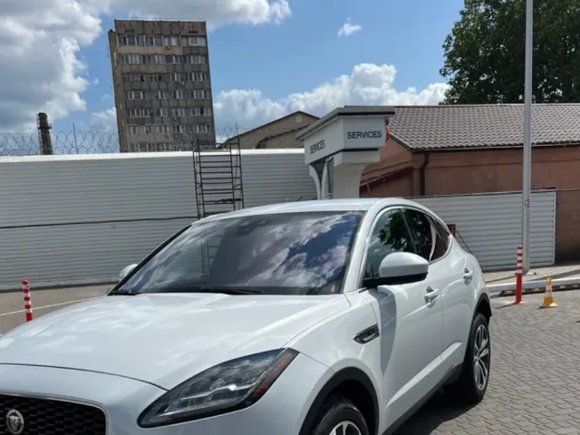 Jaguar E-Pace - фото 1