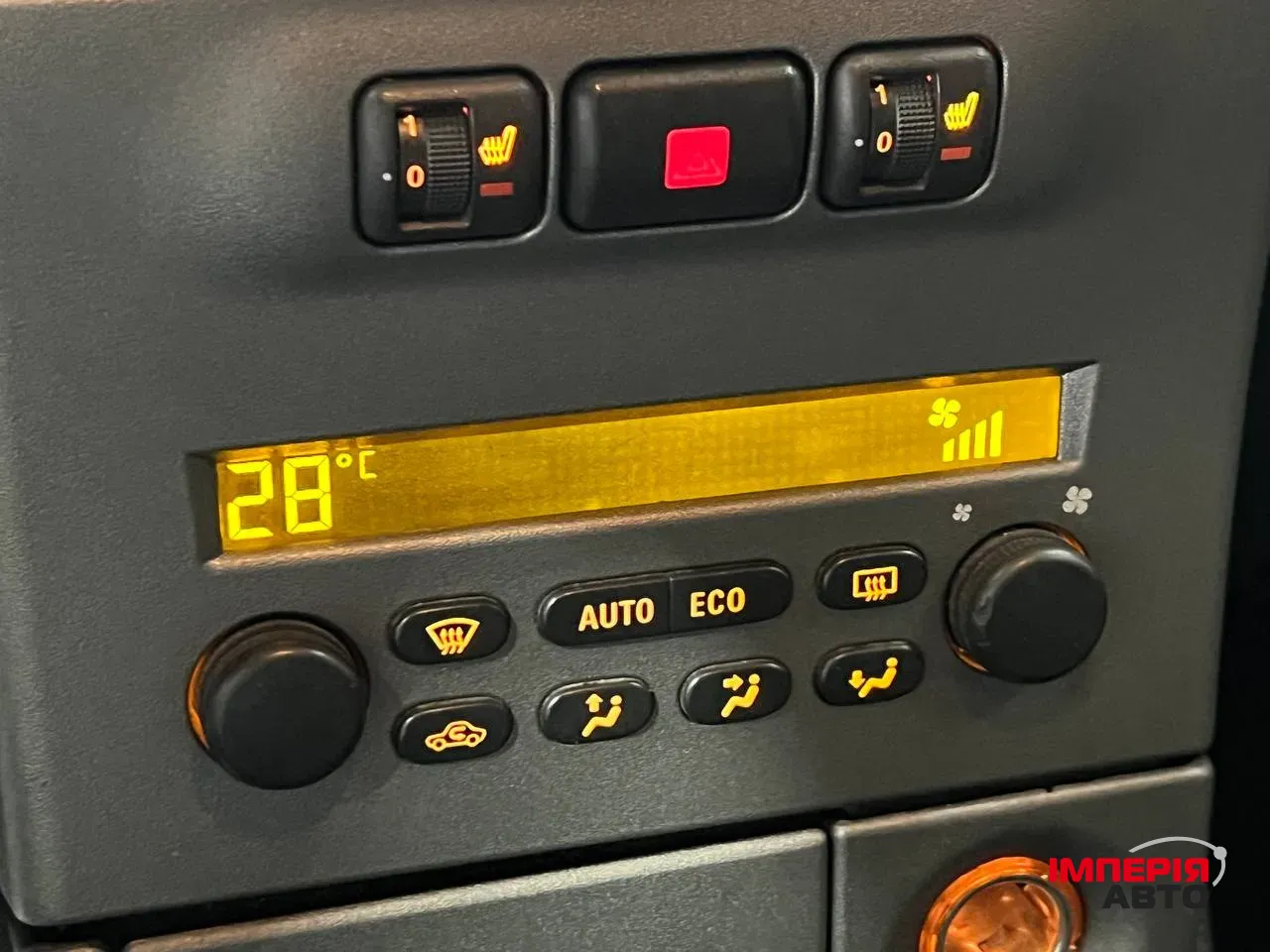 Opel Zafira - фото 11