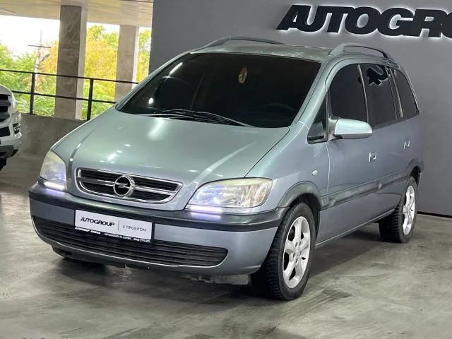 Opel Zafira - фото 3