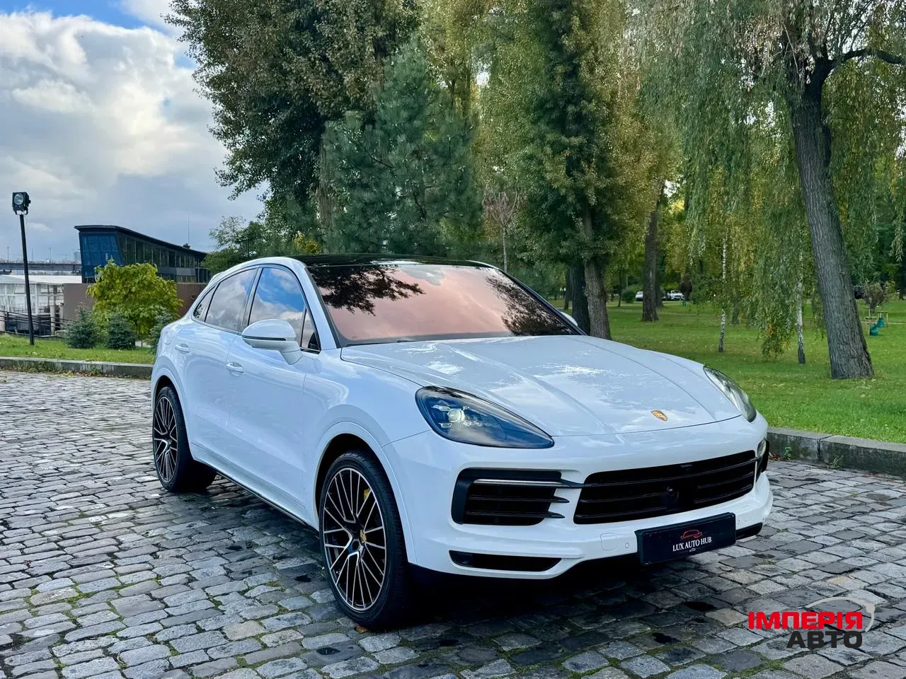 Porsche Cayenne - фото 1