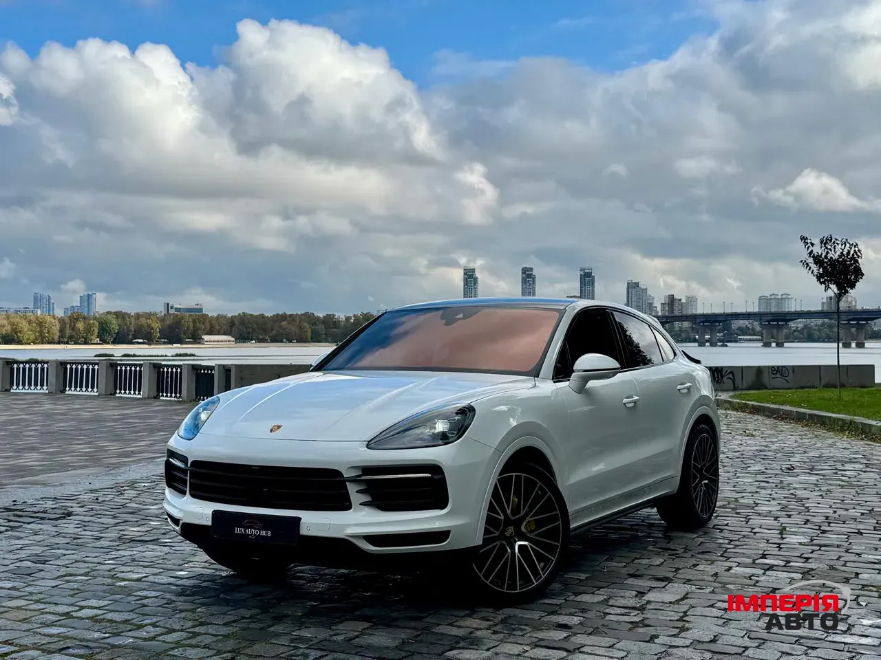 Porsche Cayenne - фото 3