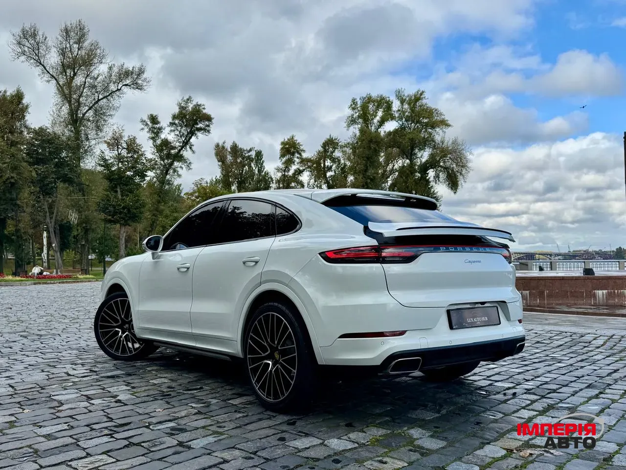 Porsche Cayenne - фото 4