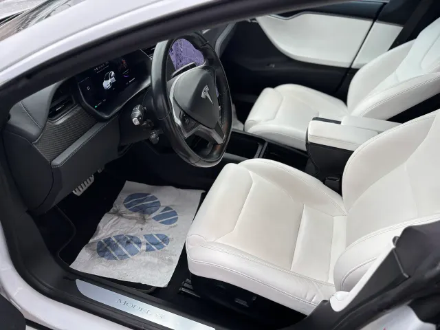 Tesla Model S - фото 3