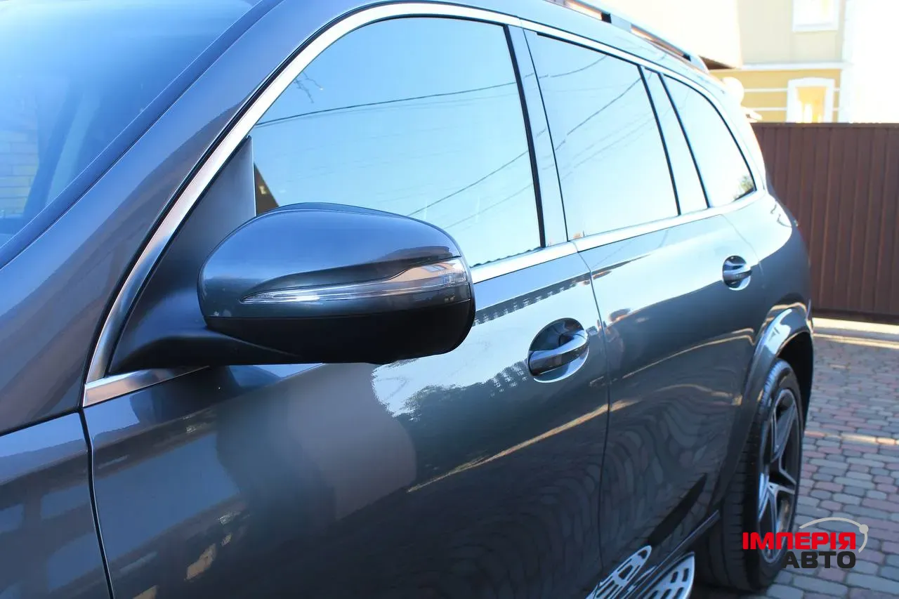 Mercedes-Benz GLS - фото 9