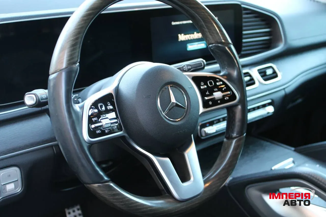 Mercedes-Benz GLS - фото 3