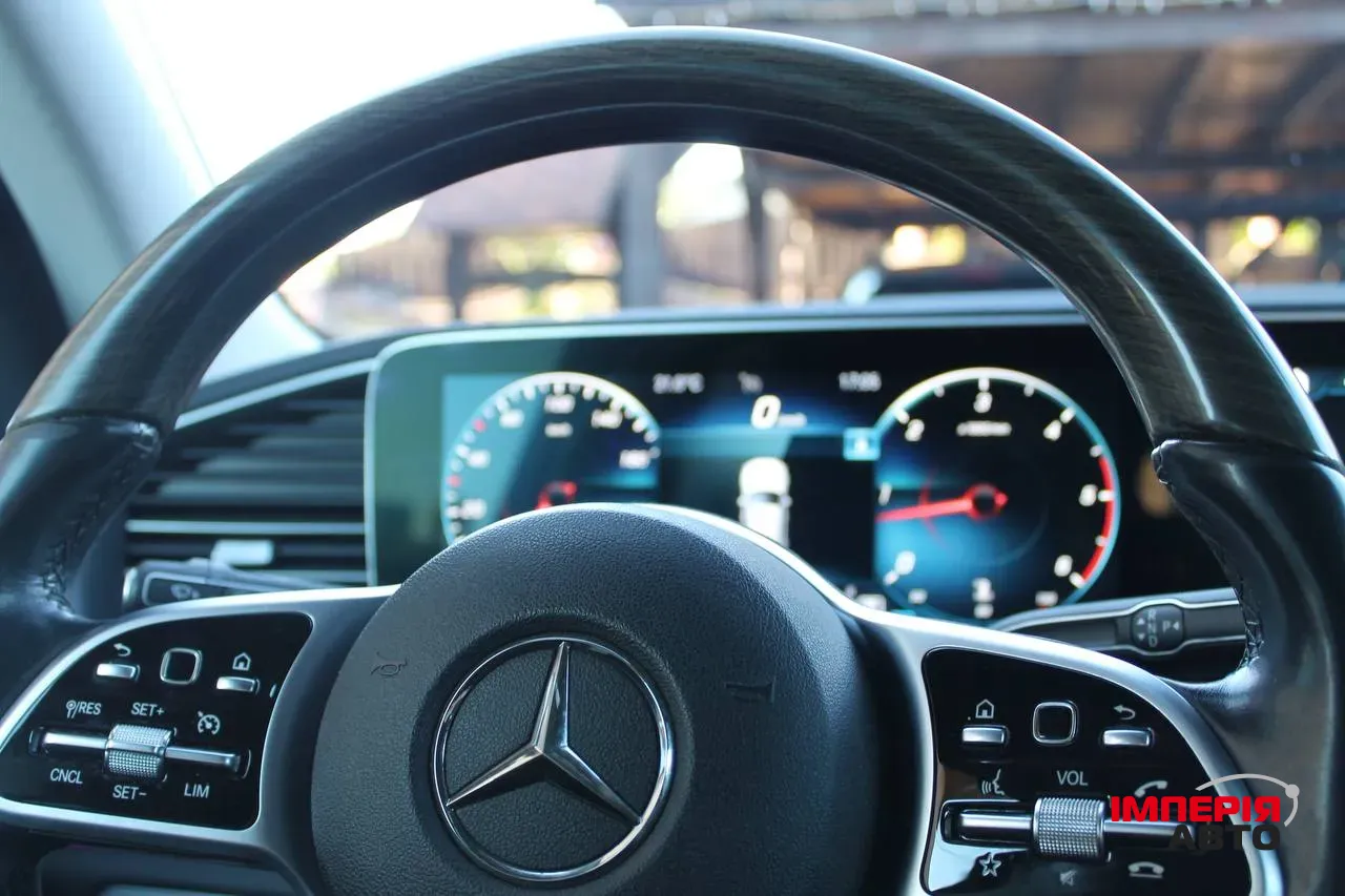 Mercedes-Benz GLS - фото 22