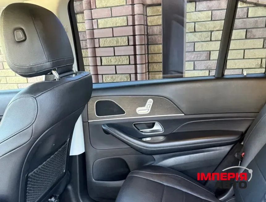 Mercedes-Benz GLS - фото 32