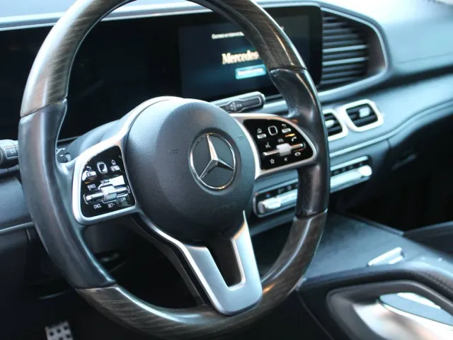 Mercedes-Benz GLS - фото 3