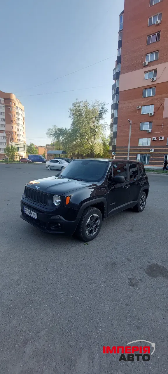 Jeep Renegade - фото 1