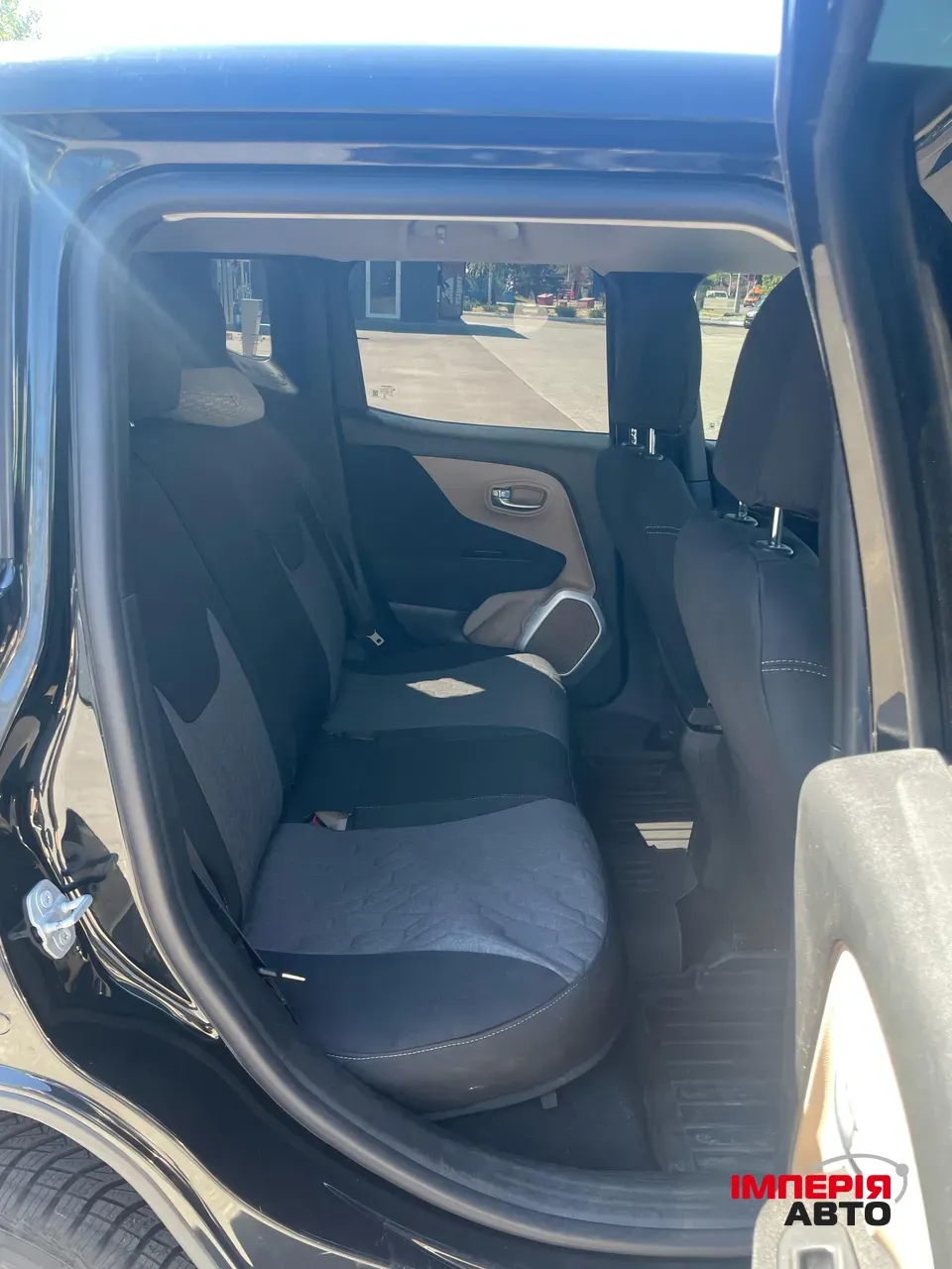 Jeep Renegade - фото 9