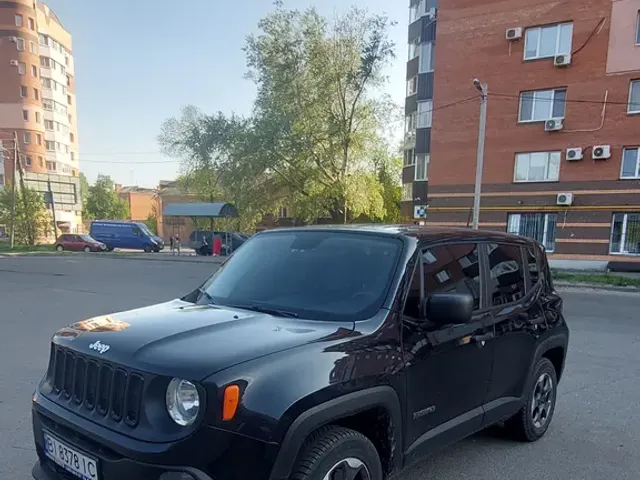 Jeep Renegade - фото 5