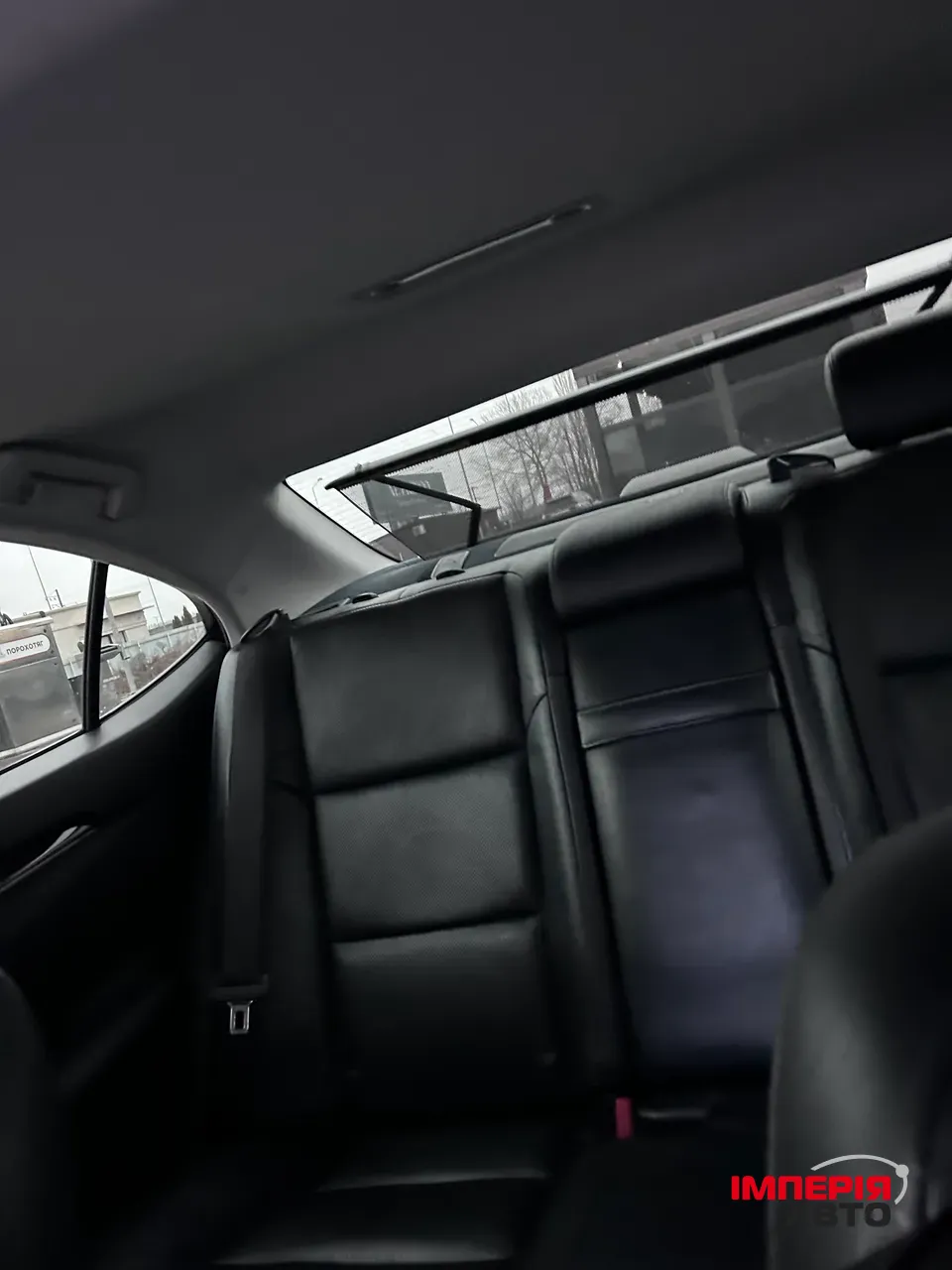 Lexus ES - фото 12