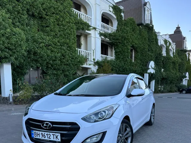 Hyundai i30 - фото 2