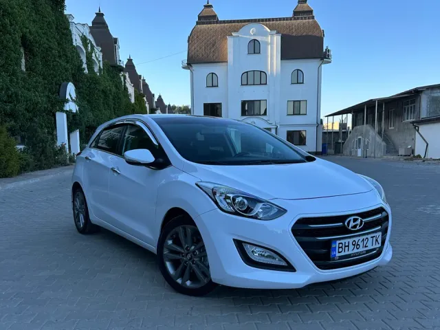 Hyundai i30 - фото 3