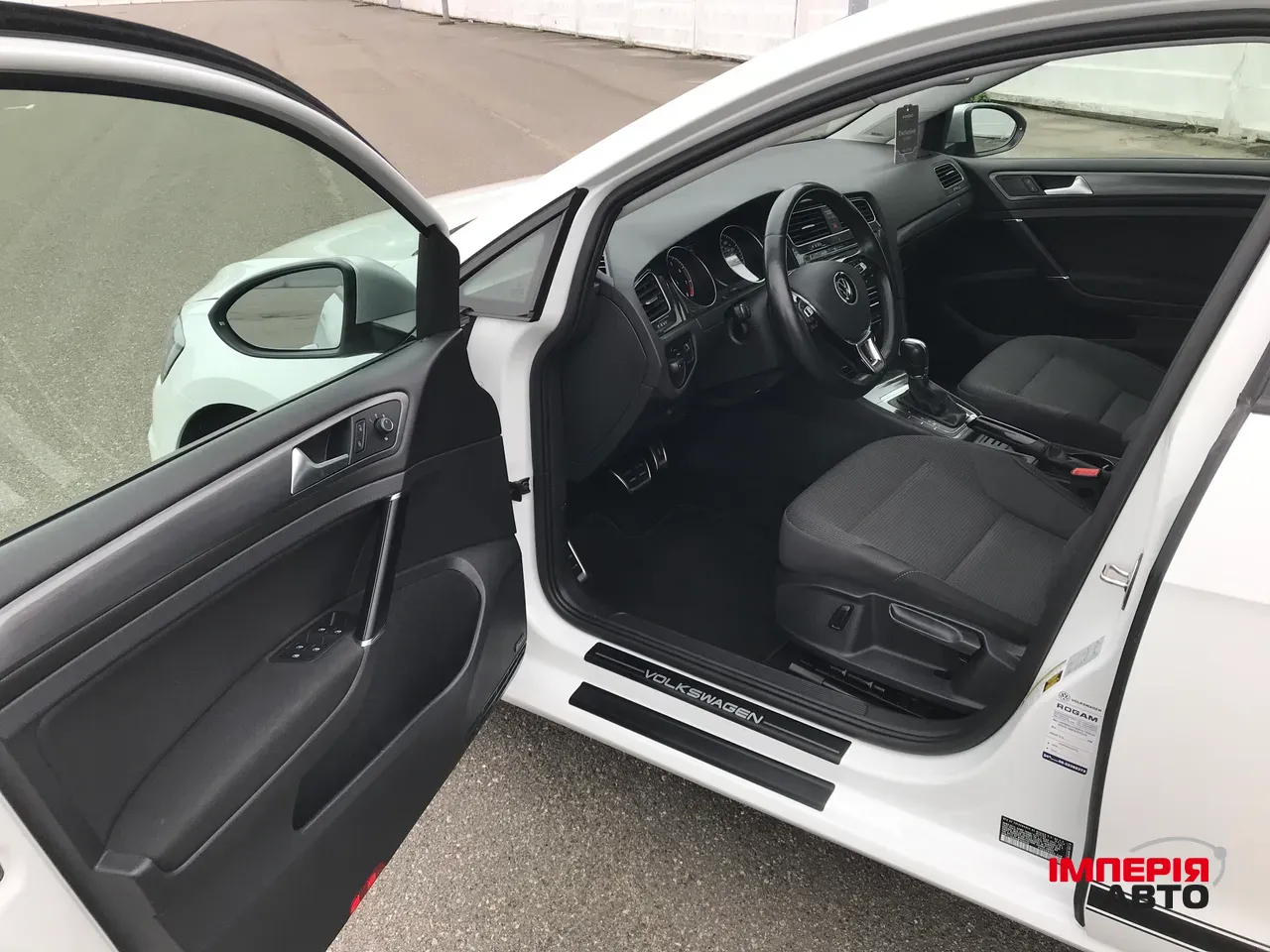 Volkswagen Golf - фото 5