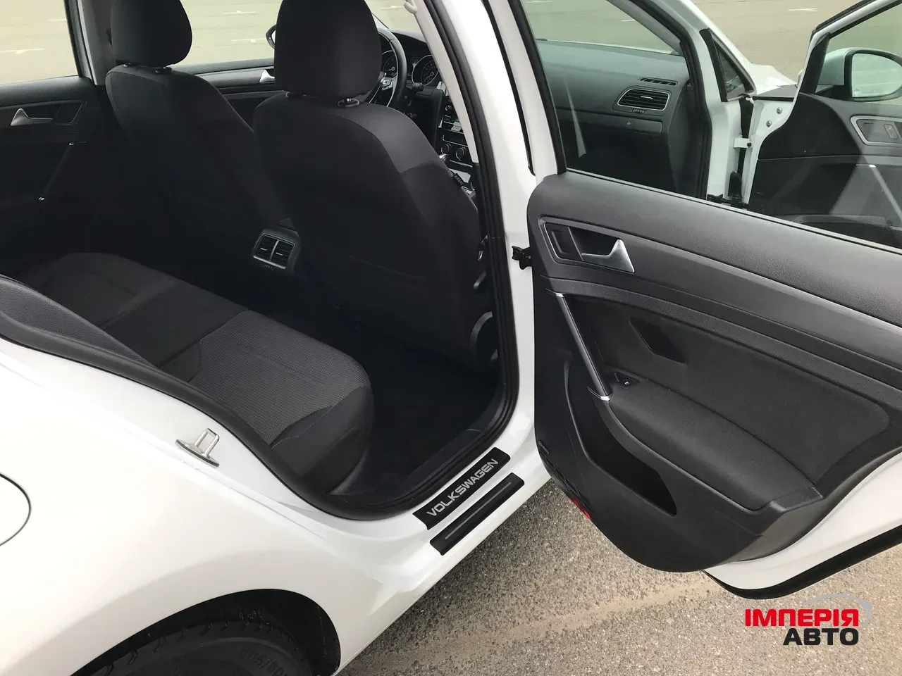 Volkswagen Golf - фото 9