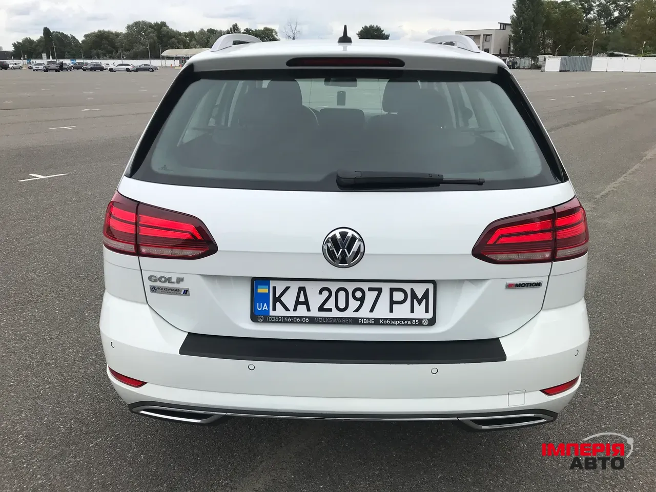Volkswagen Golf - фото 12