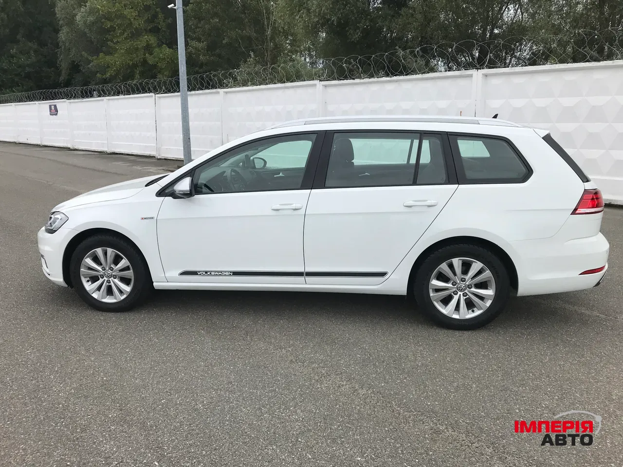 Volkswagen Golf - фото 6