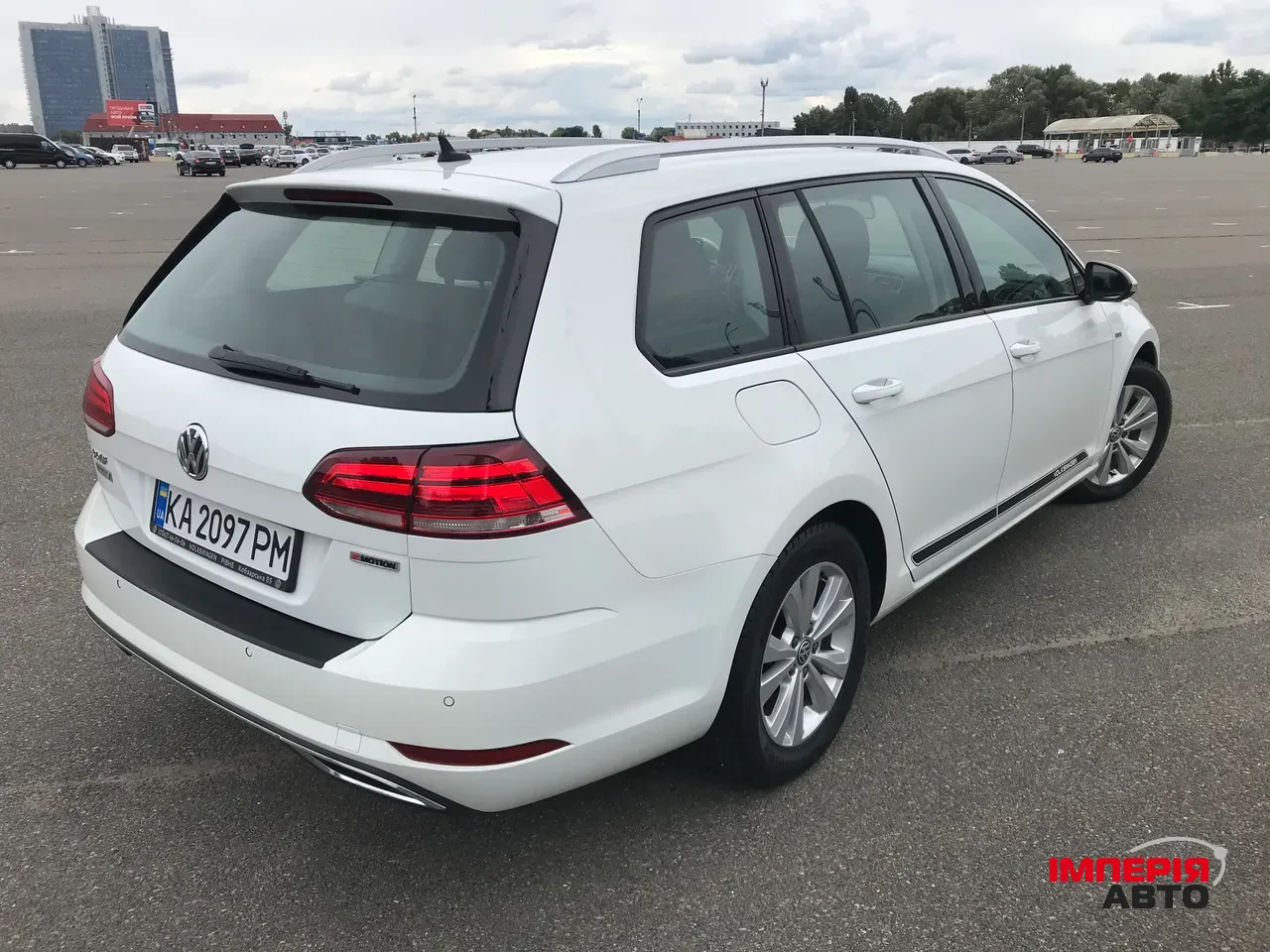 Volkswagen Golf - фото 2