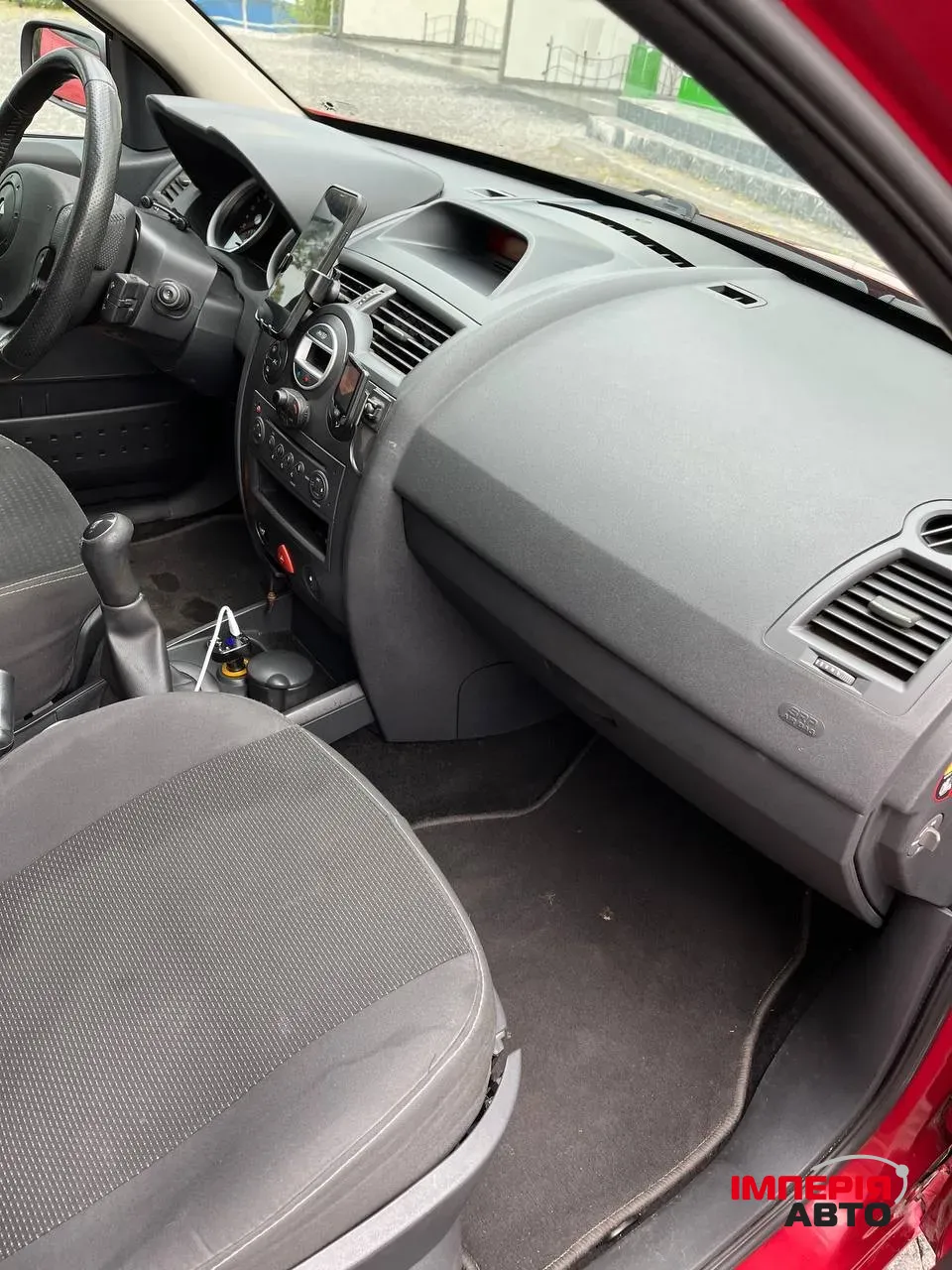 Renault Megane - фото 11