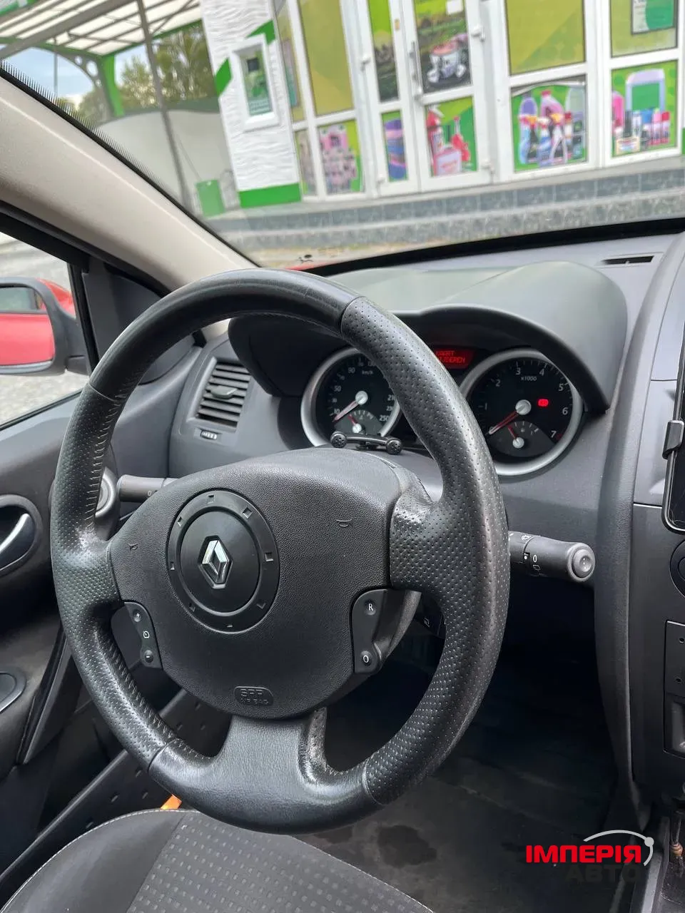 Renault Megane - фото 8