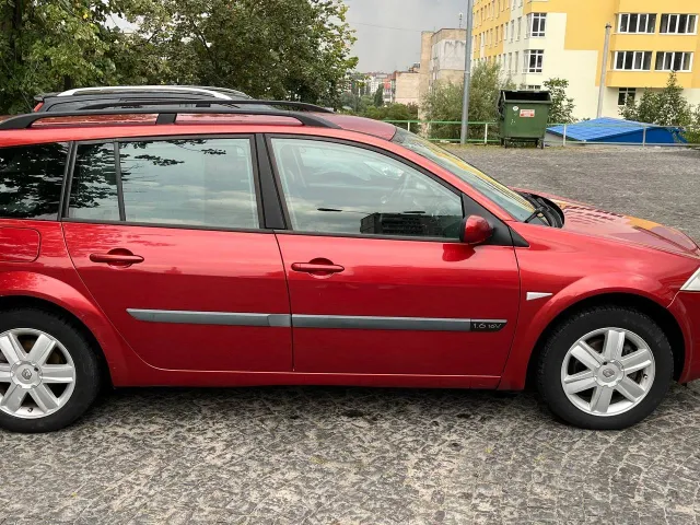 Renault Megane - фото 3