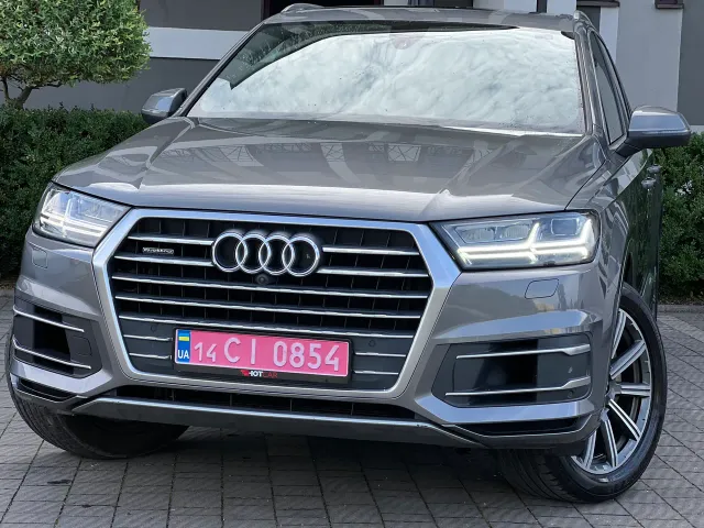 Audi Q7 - фото 3